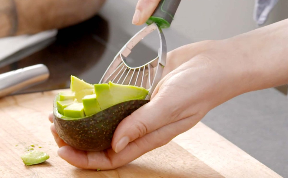 Wie Lange Kann Man Eine Aufgeschnittene Avocado Aufbewahren www.fackelmann.de